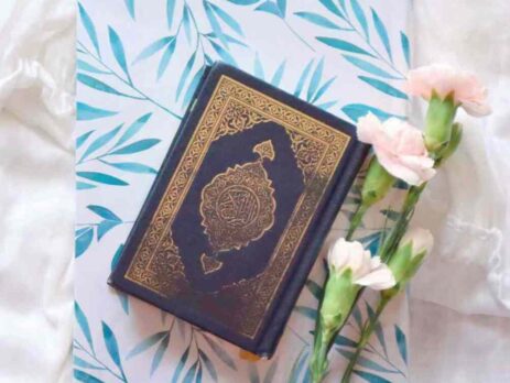 Quran-with-flowers